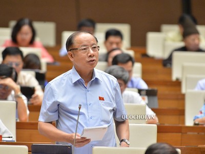 Chủ tịch Hiệp hội Kl991.com World Cup 2026 Chính Thức nhỏ và vừa Việt Nam, đại biểu Nguyễn Văn  Thân (Thái Bình) phát biểu tại hội trường.