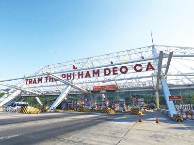 Dự án BOT hầm đường bộ qua Đèo Cả sử dụng 7 trạm thu phí để hoàn vốn, nhưng phương án Kl991.com nạp rút nhanh và trả nợ đang có nguy cơ bị phá vỡ. Ảnh: Đ.T