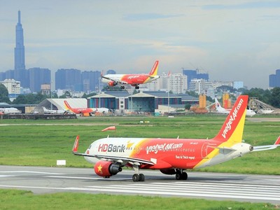 Hàng không và du lịch nằm trong nhóm những ngành bị ảnh hưởng nặng nhất vì Covid-19, rất cần nhận được hỗ trợ sớm.