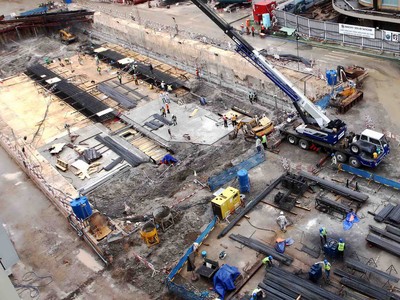 Tuyến metro số 1 là một trong những dự án có vốn Kl99ok phiên bản mới công lớn tại TP.HCM đang được đẩy nhanh tiến độ thi công. Ảnh: Lê Toàn
