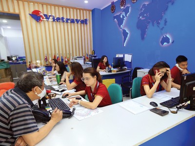 Do Covid-19, nhiều thương hiệu lớn, quản trị tốt, có chiến lược Kl992 VIP Trang Chủ 2026 bài bản cũng điêu đứng. Ảnh: Đ.T