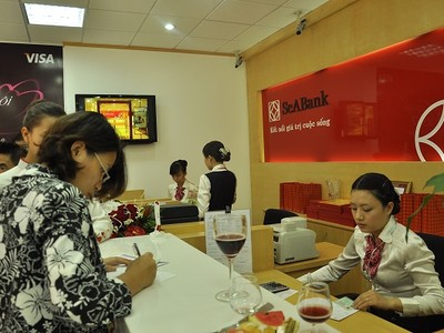 SeABank hoàn tiền cho chủ thẻ mua hàng tại Fuji Mart và Seika Mart  