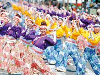 Không khí vui tươi và sôi nổi của các hội mùa hè Nhật Bản.
