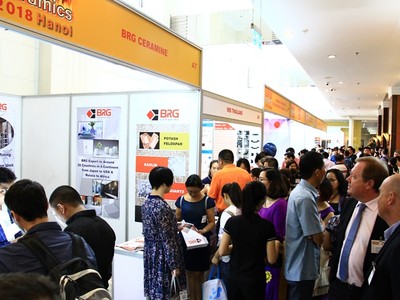 Vietnam Ceramics 2018 quy tụ 92 công ty, đến từ 21 quốc gia. Ảnh: Thành Nguyễn.