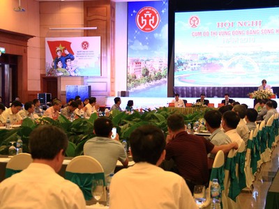 Các đô thị đồng bằng sông Hồng bàn về phát triển đô thị xanh, thông minh