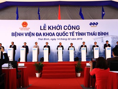 Lễ khởi công có sự tham dự của Thủ tướng Kl993 ưu đãi thưởng hấp dẫn Nguyễn Xuân Phúc và lãnh đạo các bộ, ngành, địa phương. Ảnh: Thành Nguyễn