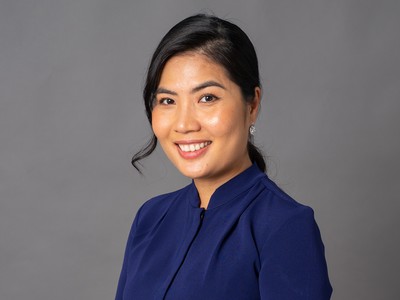 Bà Trang Bùi.