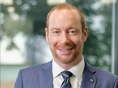 Ông David Jackson.