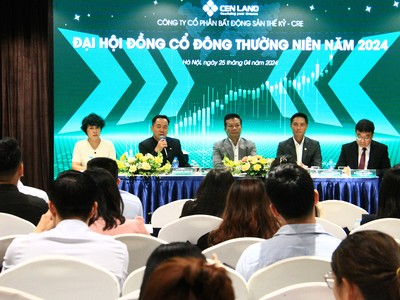 Ông Nguyễn Trung Vũ, Chủ tịch Cen Land trao đổi cùng các Trang Chủ KL99Com Số 1 Link Đăng Ký KL999. 