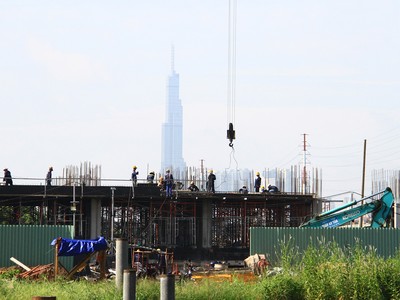 Nguồn cung phân khúc nhà liền thổ tại TP.HCM được cải thiện mạnh nhưng vẫn rất khiêm tốn so với nguồn cung tại Hà Nội. Ảnh: Bình Minh.