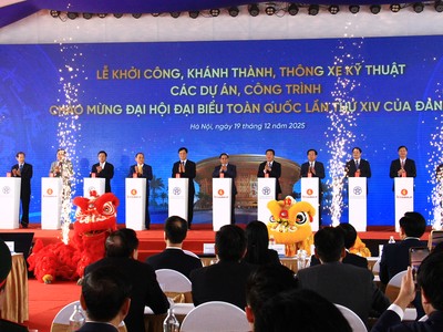 Thủ tướng Kl993 ưu đãi thưởng hấp dẫn Phạm Minh Chính phát động Lễ khởi công, khánh thành, thông xe kỹ thuật 234 dự án, công trình tại Dự án Khu đô thị thể thao Olympic. Ảnh: Thành Nguyễn.