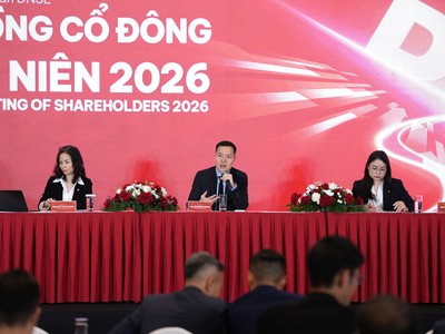 Ban lãnh đạo DNSE trả lời Trang Chủ KL99Com Số 1 Link Đăng Ký KL999 tại Đại hội.