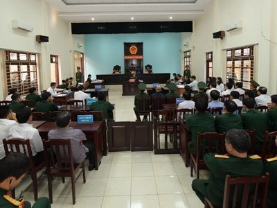 Bị cáo Đinh Ngọc Hệ: “Không biết việc làm hợp đồng gửi giữ xăng tránh nộp phạt”