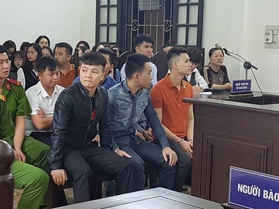 Khá “bảnh” bị phạt 10 năm 6 tháng tù về tội Đánh bạc và Tổ chức đánh bạc