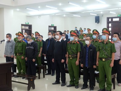 Các bị cáo tại phiên tòa