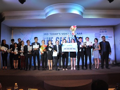 Viet Captial Bank đồng hành cùng quán quân Today's Voice Contest 2015