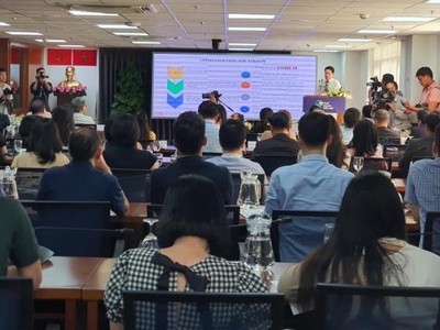 Thanh toán qua internet tăng 64%, qua điện thoại di động tăng trên 200%