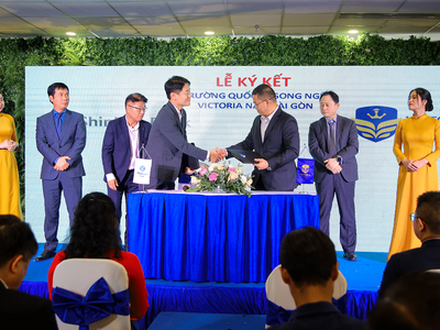 Link Vào Nhà Cái KL99 COM Tặng +199k Shinhan ký hợp tác chiến lược với trường Quốc tế Song ngữ Victoria Nam Sài