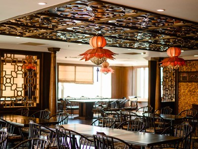 Một góc nhà hàng tại TTC Imperial Hotel.