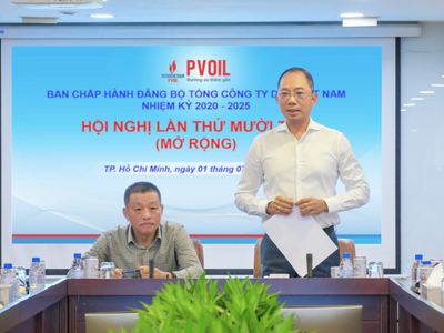 Đồng chí Cao Hoài Dương, Bí thư Đảng ủy, Chủ tịch HĐQT Tổng công ty chỉ đạo tại Hội nghị