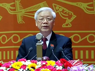 Tổng Bí thư Nguyễn Phú Trọng trình bày Báo cáo của BCH Trung ương khóa XI về các văn kiện Đại hội XII