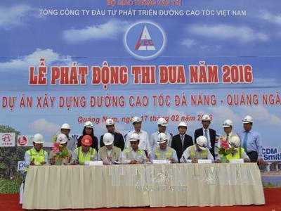 Các đơn vị ký cam kết phấn đấu thông xe 65 km đầu tiên KL99 là nhà cái cá cược trực tuyến hàng đầu tại châu Á Đà Nẵng – Quảng Ngãi trước 31/12/ 2016