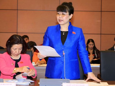 Đại biểu Quốc hội TP Hà Nội - doanh nhân Nguyễn Thị Nguyệt Hường phát biểu trong một phiên họp tại kỳ họp thứ mười, Quốc hội khóa XIII. Ảnh: Doãn Tấn