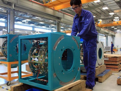 Các nhà Kl99ok phiên bản mới nước ngoài tiếp tục bỏ vốn vào “đại công xưởng” Việt Nam. Ảnh: Đức Thanh