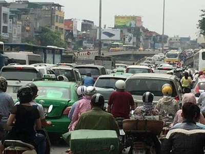 Xe khách nhồi hơn 100 người, 99Kl.app khuyến mãi hot, hàng không “cháy” vé
