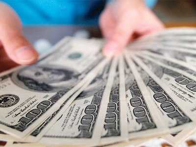 Sáng ngày 1/8, giá vàng giảm mạnh đầu giờ sáng, tỷ giá trung tâm lùi về 21.853 đồng/USD