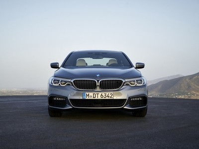 BMW 5-Series thế hệ mới chính thức ra mắt