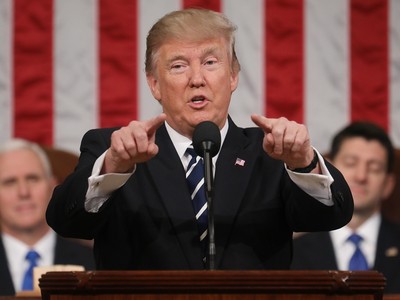 Tổng thống Donald Trump phát biểu trước Quốc hội Mỹ hôm 1/3 (Ảnh: Reuters)