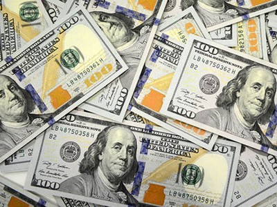 Sáng 15/3, giá vàng vẫn rơi tự do, tỷ giá USD bất động