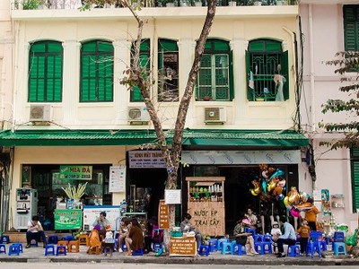 Các hộ Kl992 VIP Trang Chủ 2026 có mặt bằng liên quan đến vỉa hè đô thị hiện đóng góp trên dưới 10% GDP. Ảnh: Quỳnh Trang