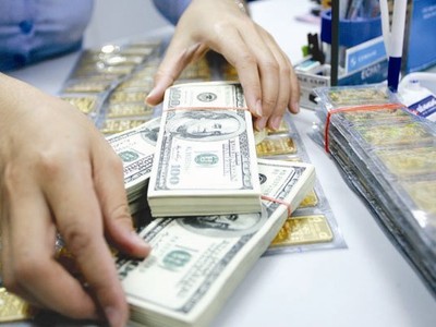 Sáng 7/4, giá vàng bật tăng sau ngày nghỉ lễ, tỷ giá USD giảm trở lại