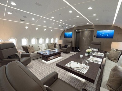 Hơn 72.000 USD một giờ thuê 'máy bay trong mơ'
