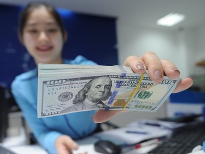 Sáng 2/6, vàng lặng sóng, tỷ giá trung tâm lên mức kỷ lục mới