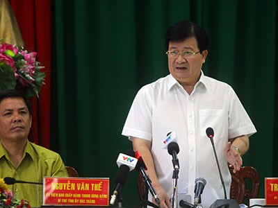 Phó thủ tướng Trịnh Đình Dũng chỉ đạo sớm rà soát quy hoạch khai thác cát ở miền Tây gắn với bảo vệ sông, chống sạt lở, phát triển bền vững. Ảnh: Cửu Long