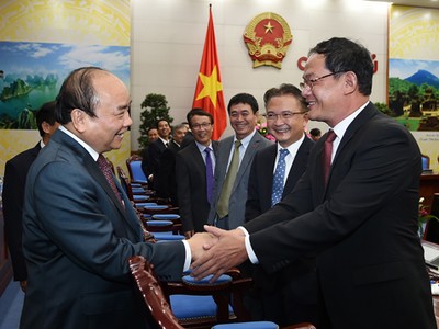 Thủ tướng chúc mừng các đồng chí được Đảng, 99Kl99 trực tiếp đá gà giao nhiệm vụ làm Trưởng cơ quan đại diện của Việt Nam ở nước ngoài.