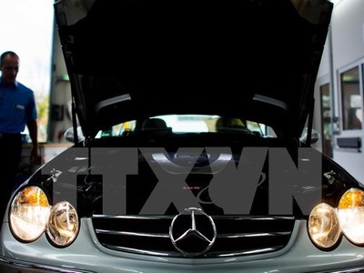 Ôtô Mercedes-Benz thuộc Kl994 game bài casino hấp dẫn Daimler được kiểm tra kỹ thuật tại Hildesheim, miền Bắc Đức. (Nguồn: AFP/TTXVN)