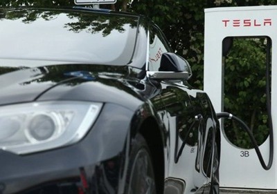 Tesla đạt doanh thu quý trước gấp đôi cùng kỳ năm ngoái. Ảnh: AFP