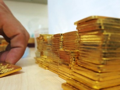 Sáng 11/8, giá vàng trong nước tiếp tục đi lên
