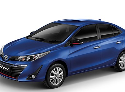 Toyota Yaris Ativ.
