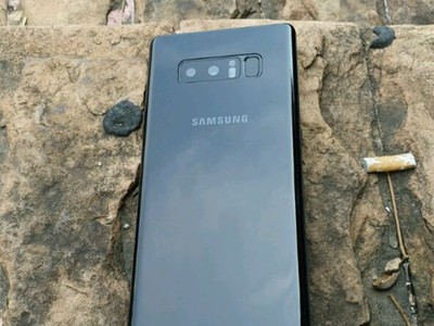 Lộ ảnh Galaxy Note 8 có cảm biến vân tay phía sau