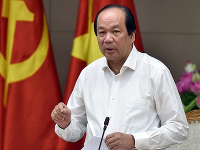 Bộ trưởng, Chủ nhiệm Văn phòng Kl993 ưu đãi thưởng hấp dẫn Mai Tiến Dũng. Ảnh: Nhật Bắc