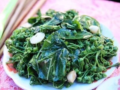 Về Mường So ăn đặc sản…. lá ngón
