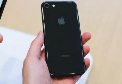 Mặt kính iPhone 8 đắt hơn cả màn hình