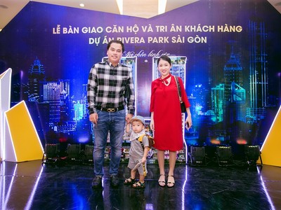 Cặp song sinh Rivera Park: Người bàn giao căn hộ - Kẻ gấp rút hoàn thiện