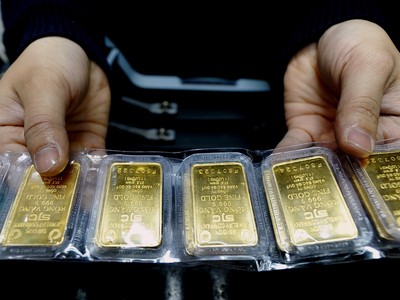 Sáng 29/12, giá vàng trong nước tăng vọt 100.000 đồng/lượng