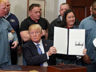 Tổng thống Donald Trump ký lệnh áp thuế với các sản phẩm thép và nhôm Link Vào Nhà Cái KL99 COM Tặng +199k vào Mỹ. Ảnh: Getty